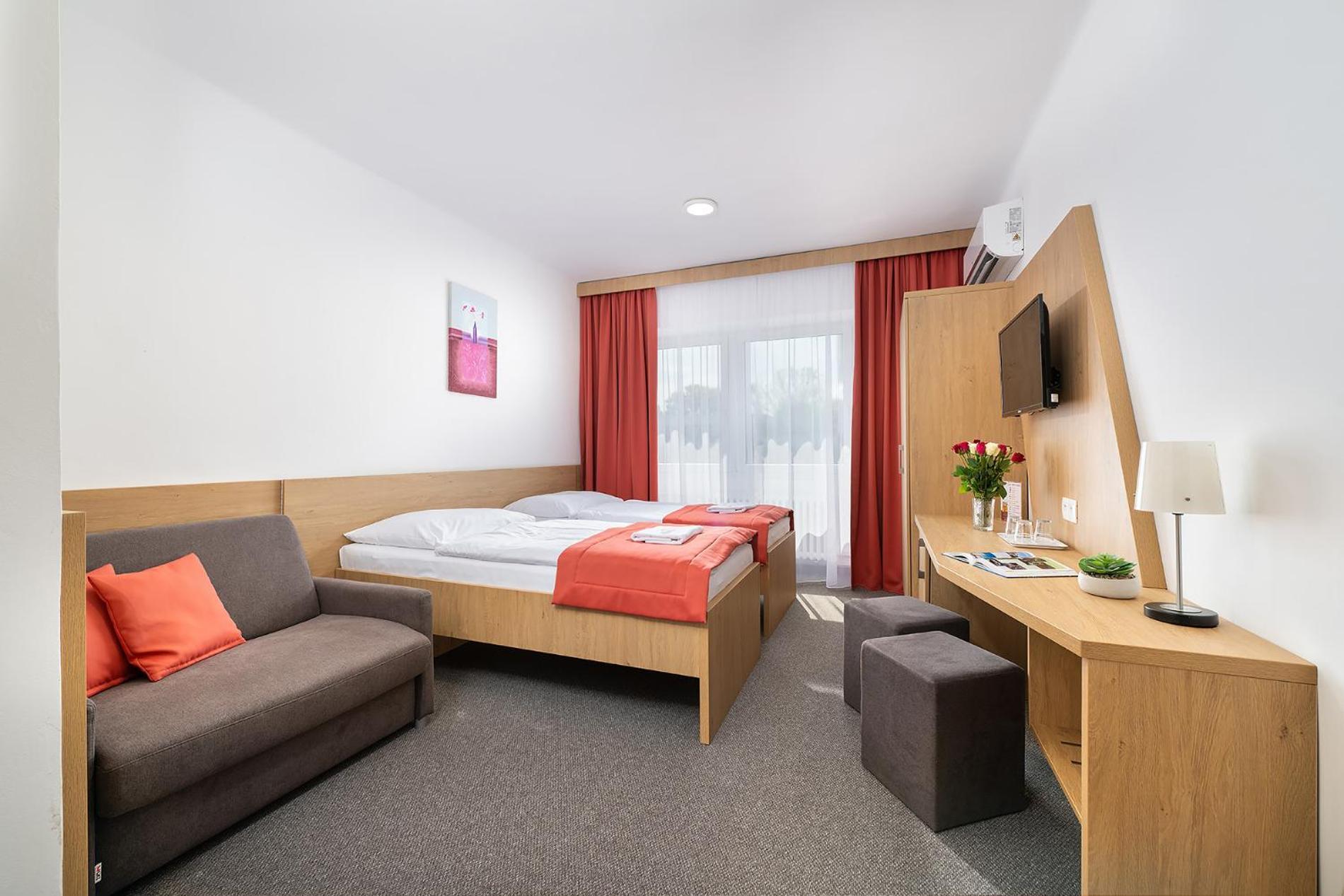 Hotel Plus Pressburg Exterior foto